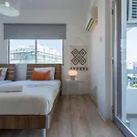 Citrus 3-bedroom In 라르나카
