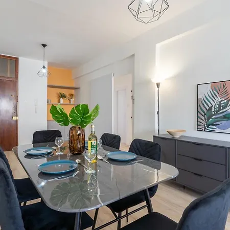 Citrus 3-bedroom In شقة *